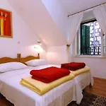 Angelus *