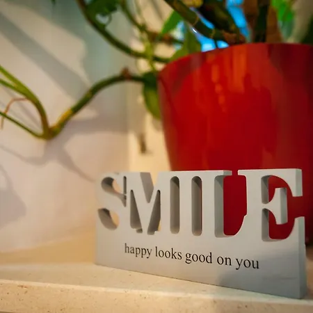 安杰勒斯公寓酒店 公寓 *